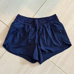 Lululemon tracker IV short. Size 6. Excellent used condition. Cobalt blue